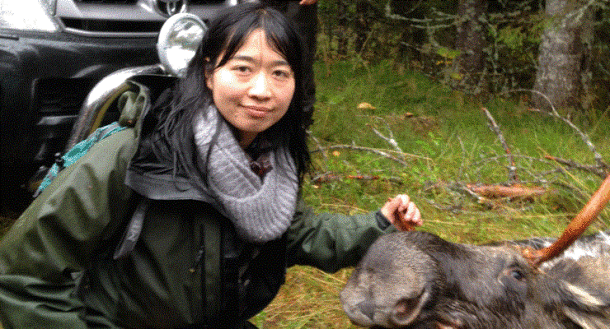 Den japanske forskeren Mayumi Ueno jakter selv -  elg i Norge og hjort i Japan. Foto: Privat.